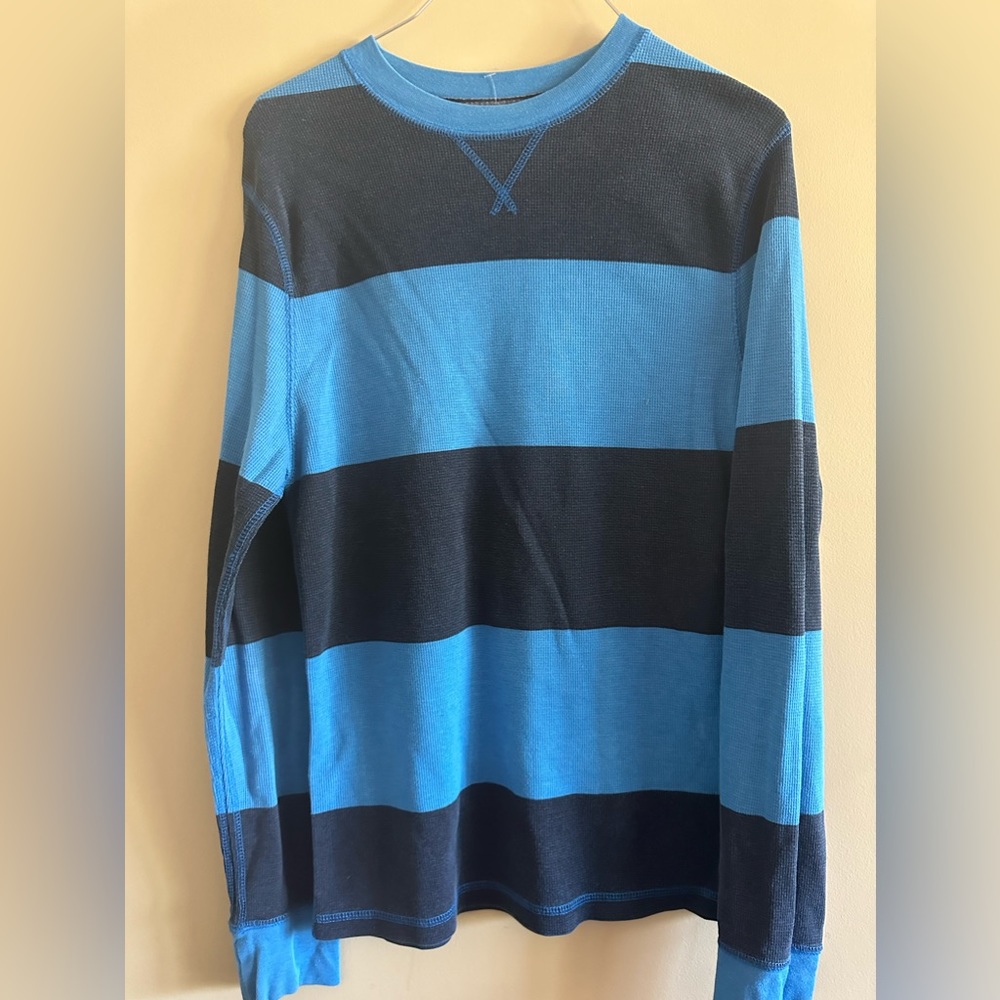 Arizona Men’s medium - fitted long sleeve shirt